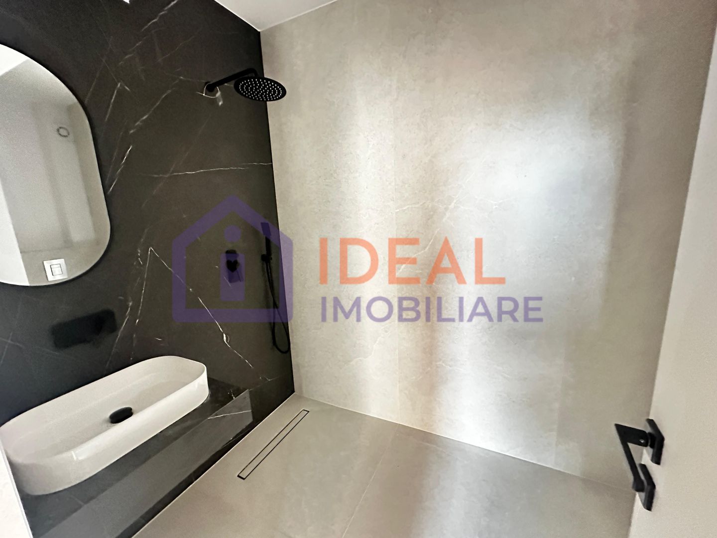 Penthouse cu 3 camere LA CHEIE, cu terasa de 191mpu, zona Calea Surii Mici - Poză 12