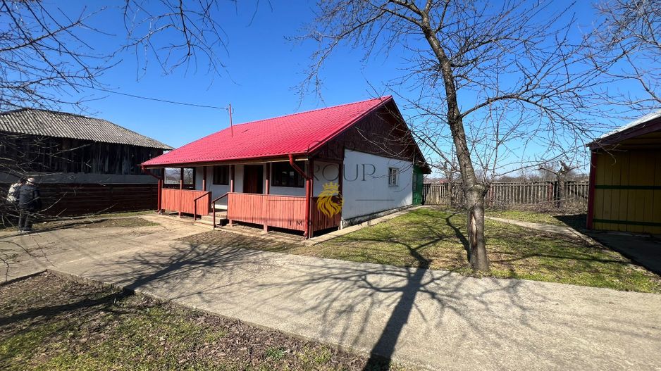 Casa + teren 7000 mp, Movilita - Vrancea - Poză 1