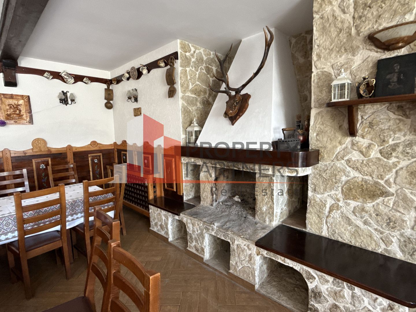 Pensiune cu vedere spectaculoasă la Bucegi și Piatra Craiului – Bradul Inalt - Poză 16