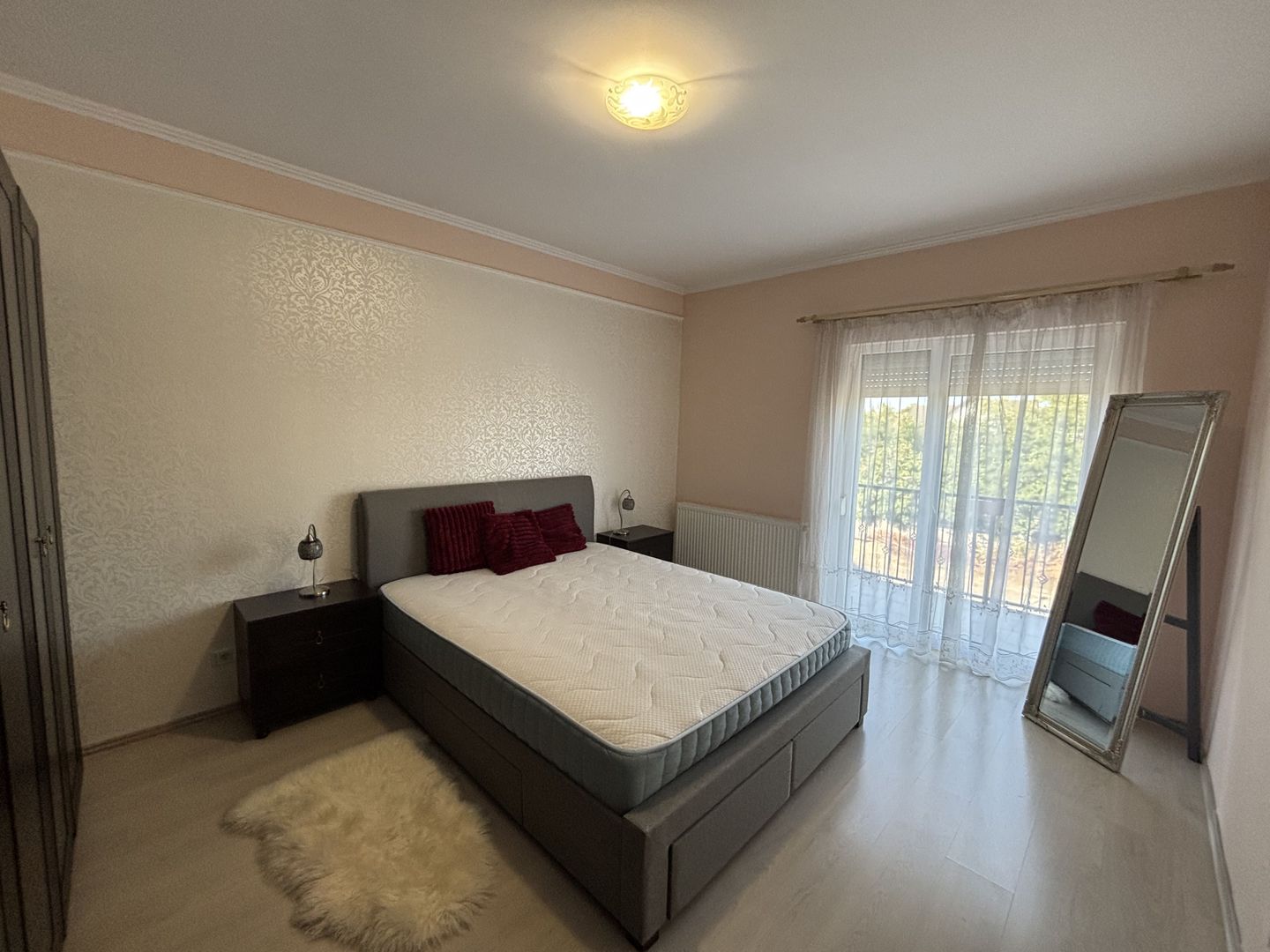 Apartament de  3 camere utilat si mobilat lux / 3 rooms apartment for rent - Poză 6