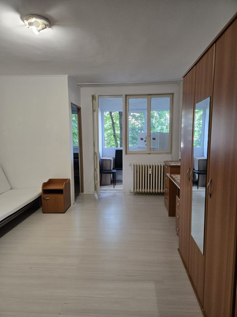 Apartament cu 1 camera Drumul Taberei - Poză 3