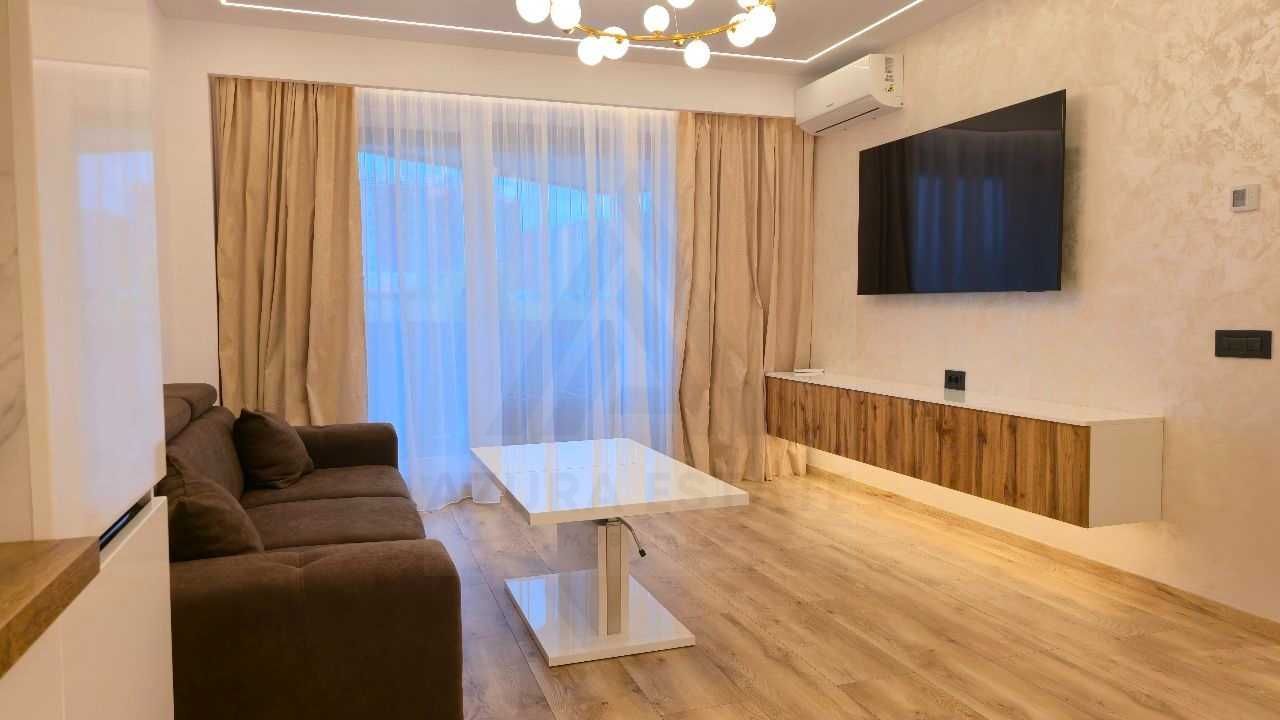 Apartament premium 2 camere terasa spatioasa parcare complex Evolution - Poză 2
