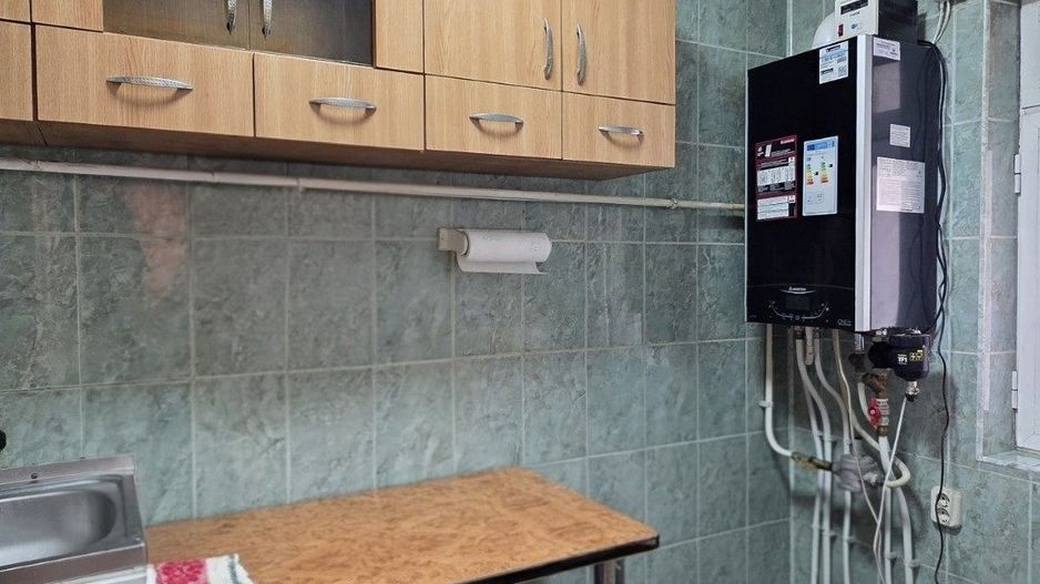 Apartament cu 3 camere, etaj 4, mobilat, zona CENTRU - BUIUM; - Poză 5