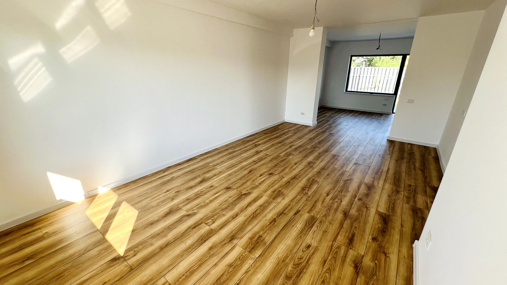 Vilă duplex 180 mp utili + terasă 50 mp | teren 300 mp | Bragadiru | - Poză 5