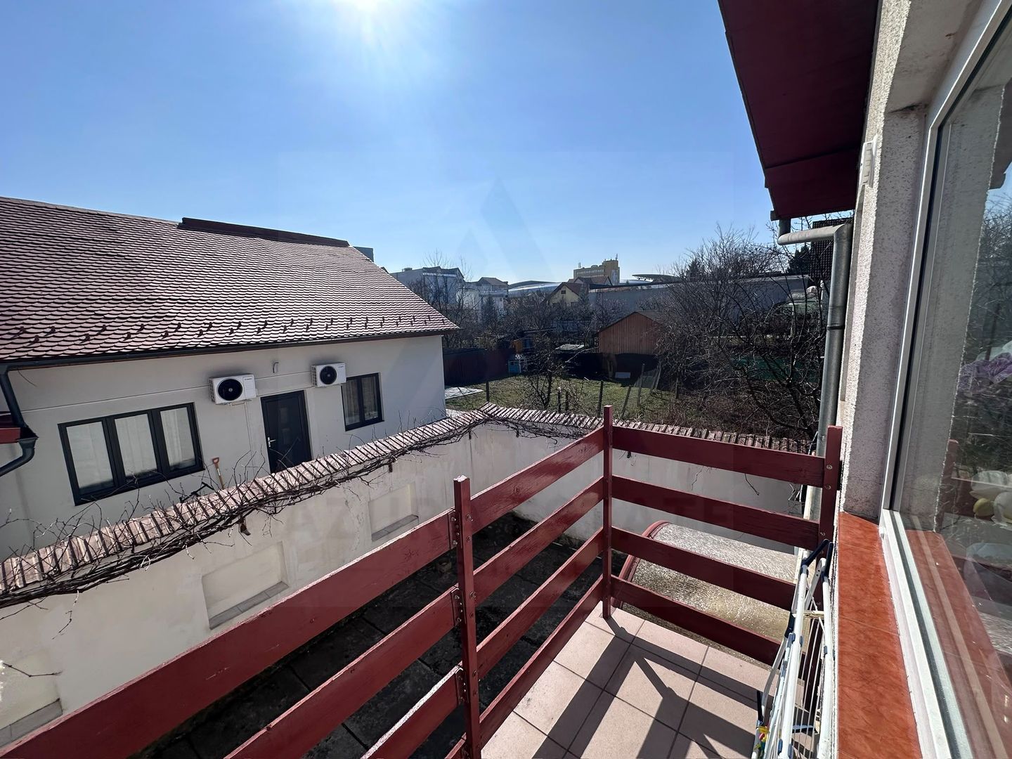 Apartament 3 camere decomandat  78 mp pivnita curte  in zona Centrala - Poză 14