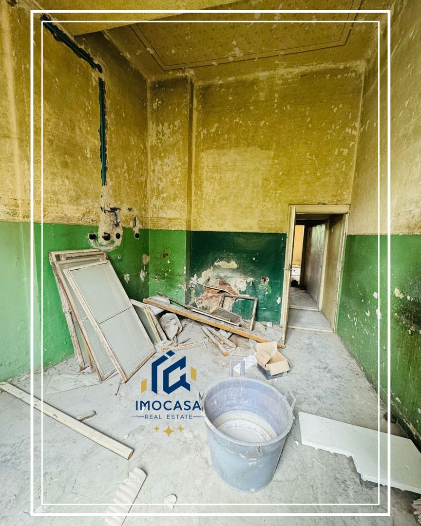 Apartament 3 cam de renovat ultracentral, clădire bine amplasată, Arad - Poză 12