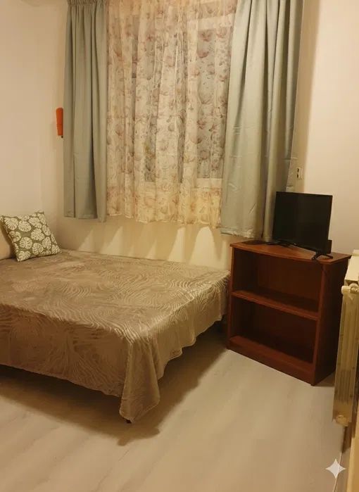 STUDIO RENOVAT ZONA FLOREASCA - Poză 3