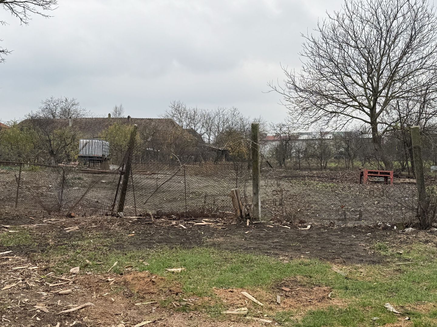 Teren Intravilan Becicherecu Mic 598mp,Utilitatile In Fata Parcelei,Asflat - Poză 2