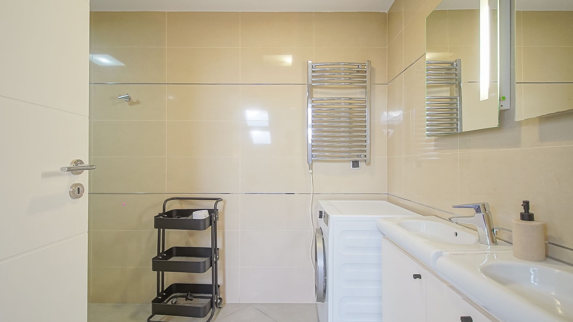 OPORTUNITATE!Două apartamente, două locuri de parcare,plata flexibilă - Poză 21