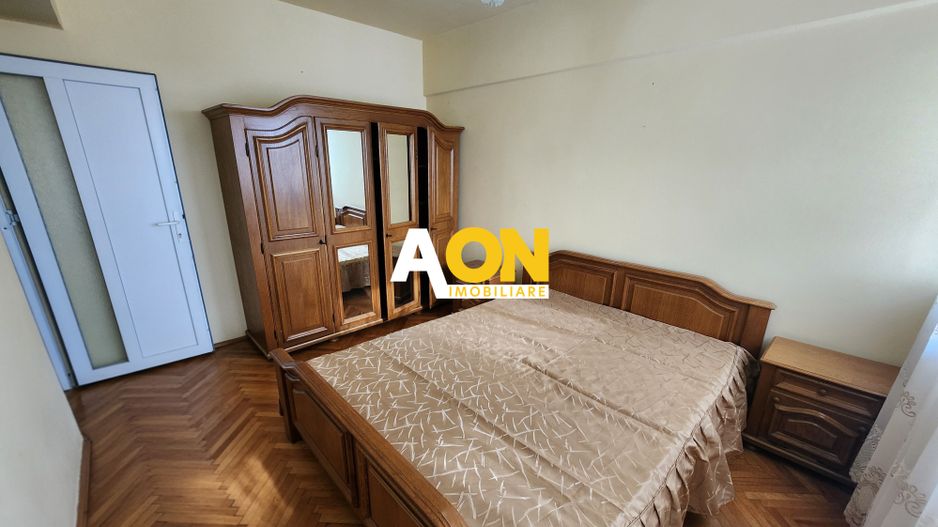 De vanzare apartament 2 camere, pozitie excelenta, Centru - Poză 4
