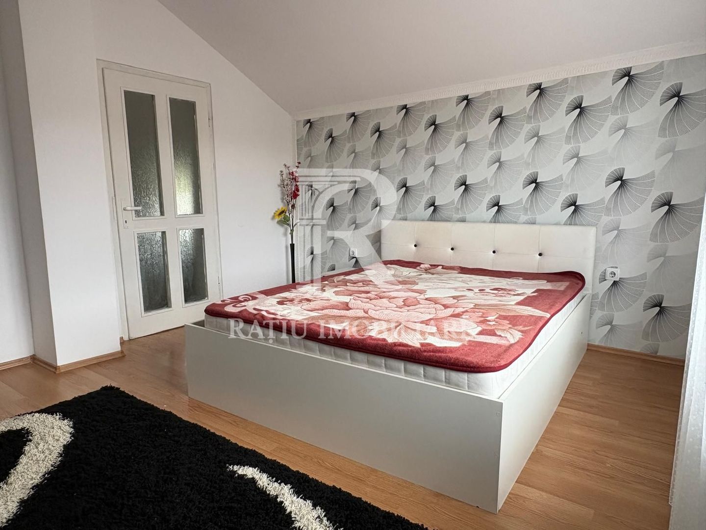 Casa cu 3 camere de inchiriat | Gheorghe Doja | Oradea - Poză 1