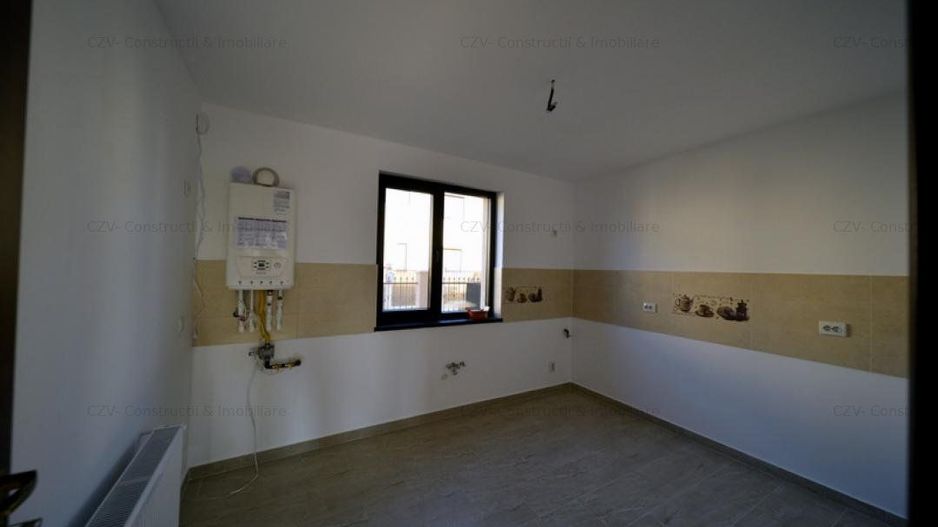 Predare la Cheie, Curte Amenajata, Toate Utilitatile in Uz - Poză 10