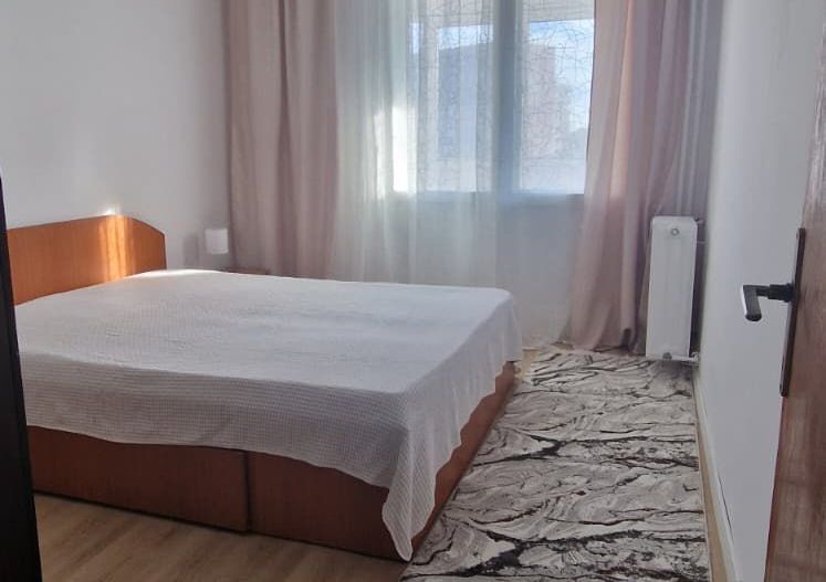 AP. 3 CAMERE DRISTOR, RENOVAT, BUCATARIE INCHISA, METROU 5 MINUTE - Poză 1