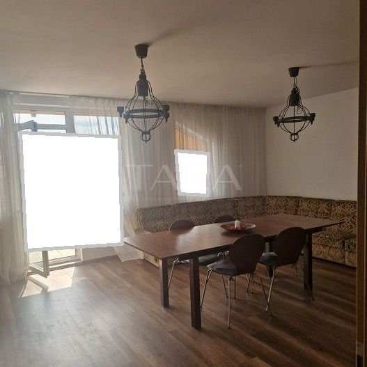 Apartament spațios cu 4 camere, în zona centrală Eroilor, Floresti. - Poză 3