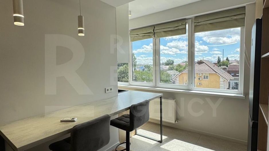 Chirie, apartament, 2 camere, strada Vasile Alecsandri, Centru - Poză 2