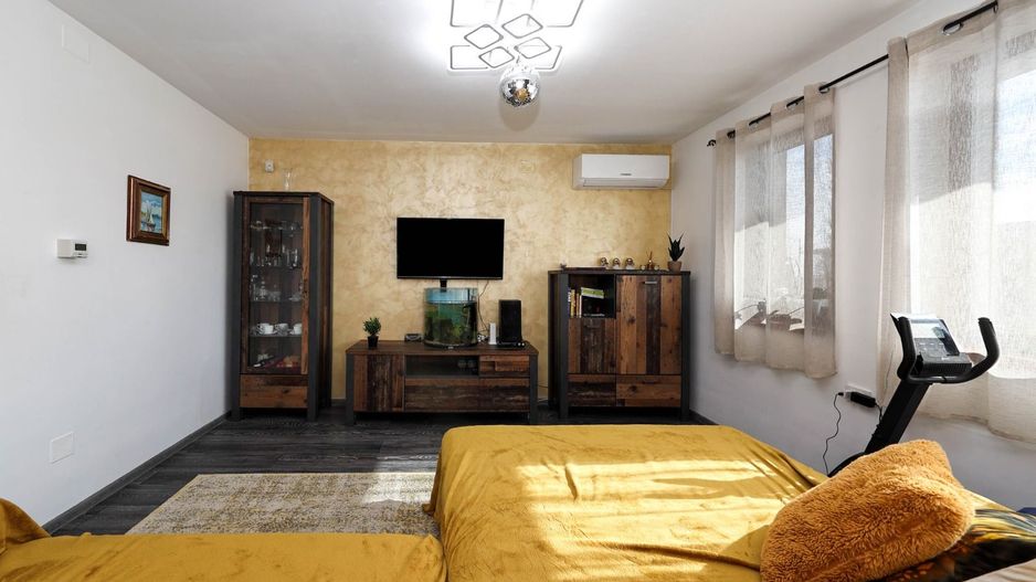 Casă Individuală Modernă de Vânzare | Sânpetru, Brașov - Poză 4