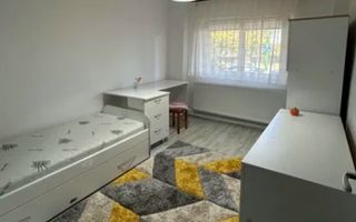 Apartament cu patru camere, zona Florilor/Craiter , 80 mp - Poză 7