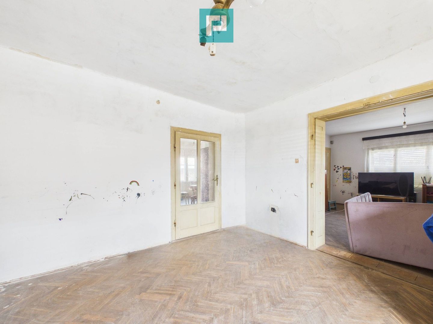 Casă cu teren de 1800 mp, în Buteni, Arad - Poză 10