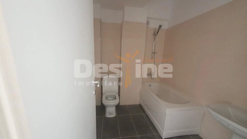 APARTAMENT 2 CAMERE DECOMANDAT RENOVAT - Poză 4