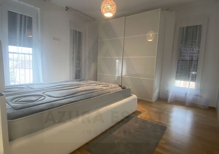 Apartament 3 camere 2 dormitoare 2 bai si balcon zona Strand - Poză 3