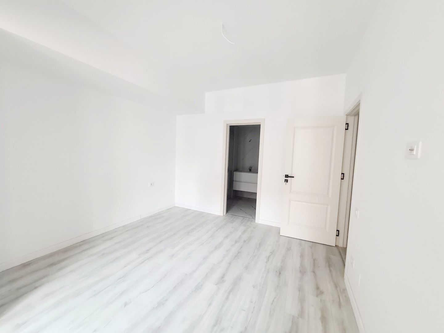 Apartament 3 camere - Centru - Poză 8