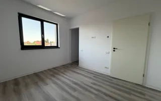 Duplex despartit | 5 camere | Garaj | Finisaje premium | 3 bai |Asfalt - Poză 12