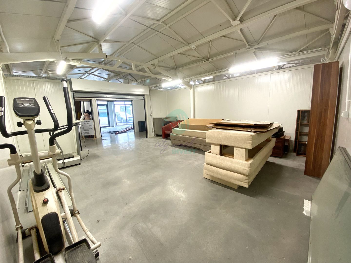 Spatii comerciale de inchiriat, Piata Delfinului - Poză 2