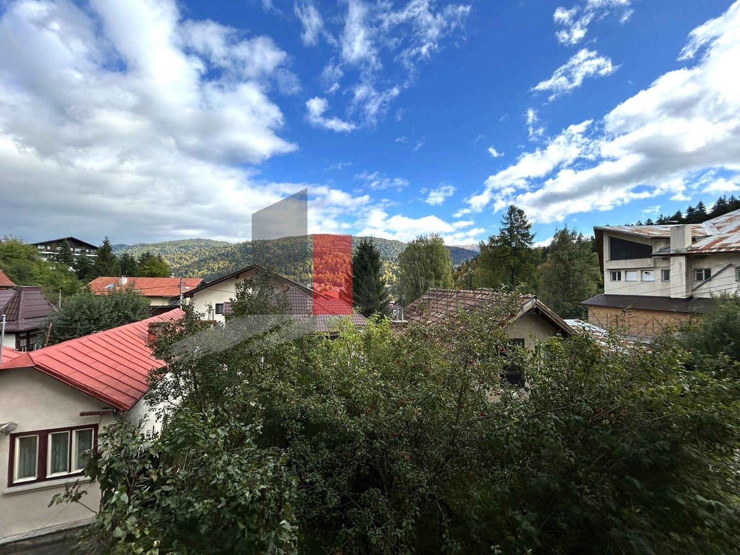 Apartament decomandat 3 camere | Busteni langa Telecabina - Poză 3