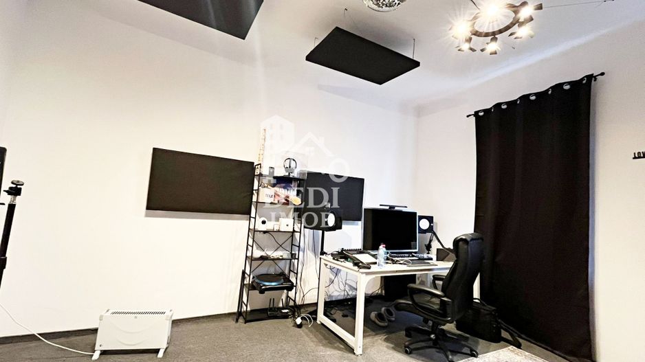 Spatiu de inchiriat central in zona Decebal, Oradea - Poză 2