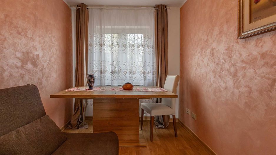 Lipovei | 3 Camere| Decomandat | Etaj Intermediar - Poză 2