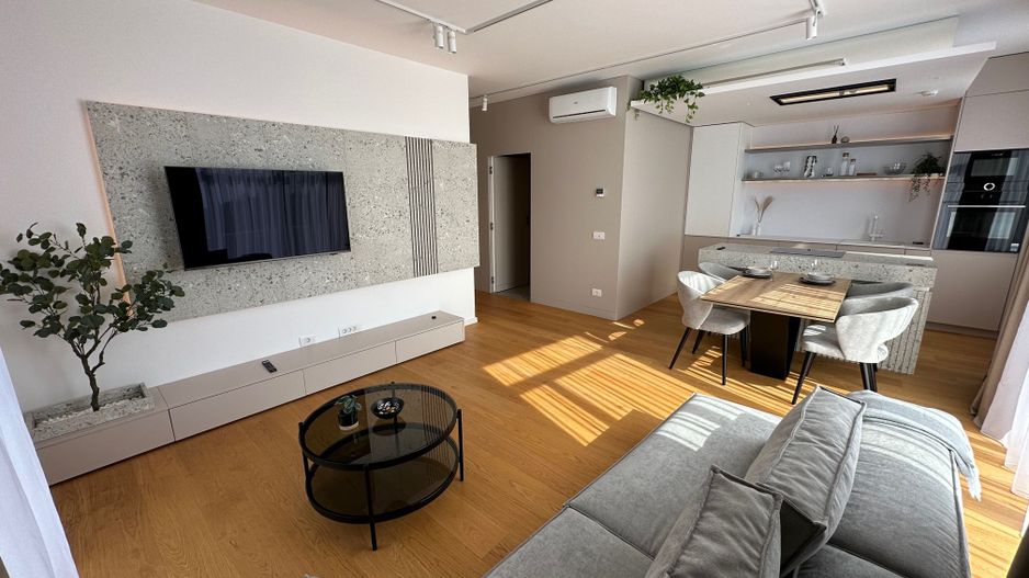 Apartament 3 camere -ISHO - Poză 1
