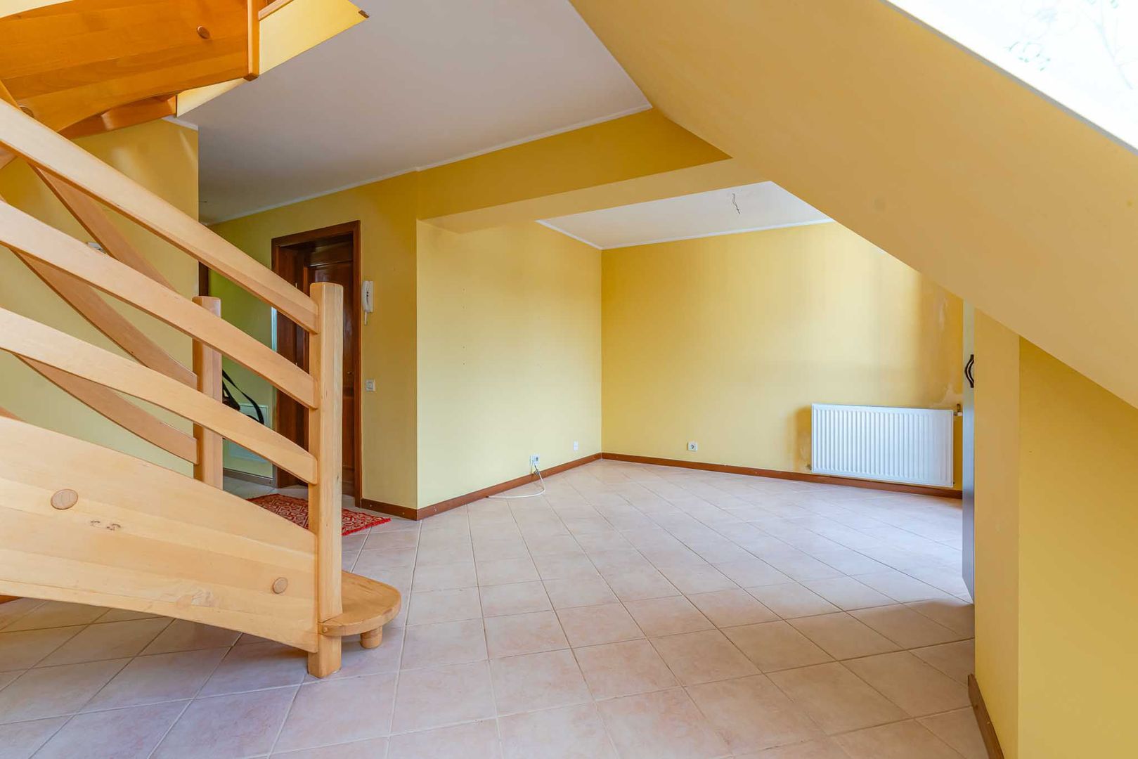 Apartament cu două dormitoare în Predeal, aproape de Pârtia Clăbucet - Poză 6