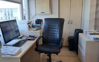 Apartament Piata Victoriei // Bloc BCR - Poză 3