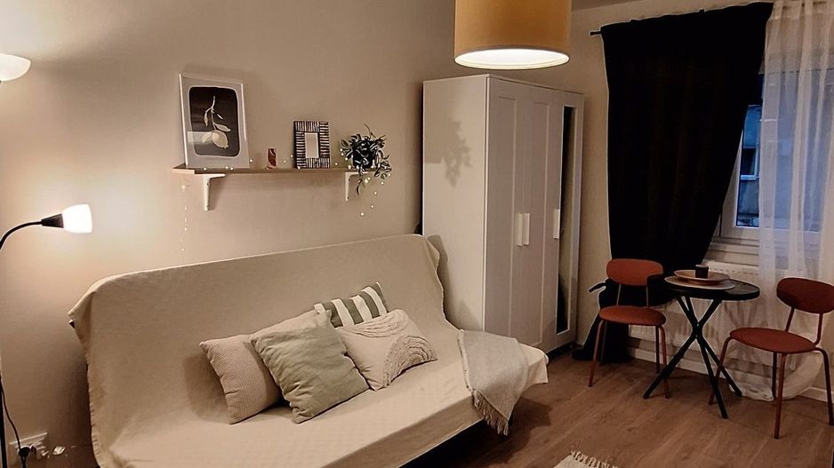 Sebastian - garsoniera la cheie, zonă foarte curată, et 1 - Poză 1