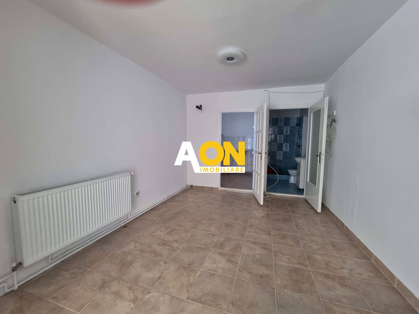 Spatiu comercial, 40 mp, Cetate - Poză 1