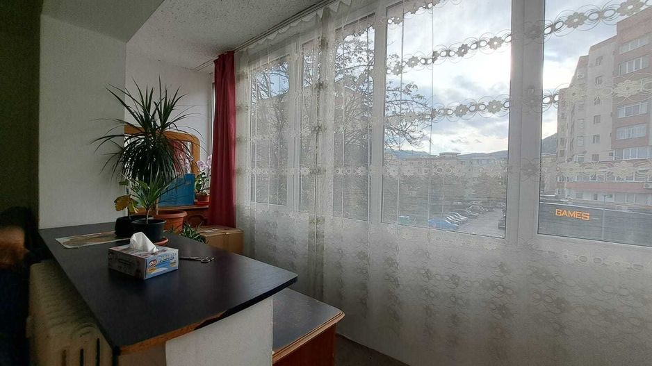 Garsoniera Calea Bucuresti, Judetean - Poză 1