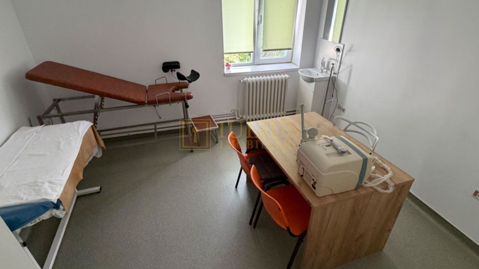 100mp utili; 5 încăperi, pentru activități medicale. - Poză 14