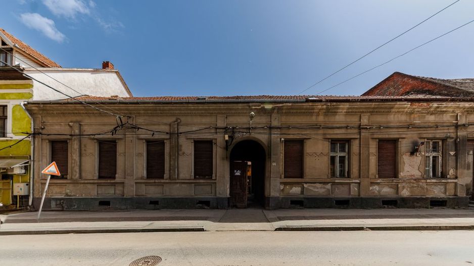 Zona istorică Traian–6 apartamente în imobil cu potențial, 621 mp, 759 mp teren - Poză 2