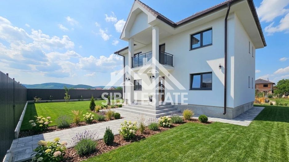 Casa 5 camere, TEREN MARE, pret BUN - Poză 1