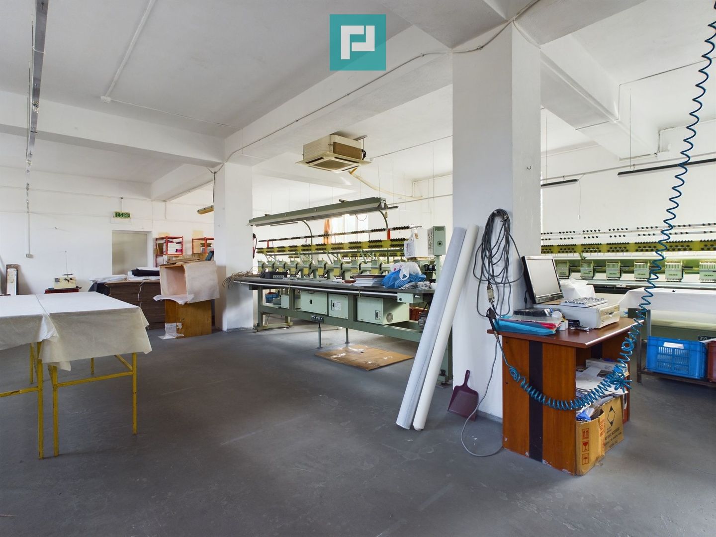 Clădire cu destinație comercială în Grădiște - Poză 10