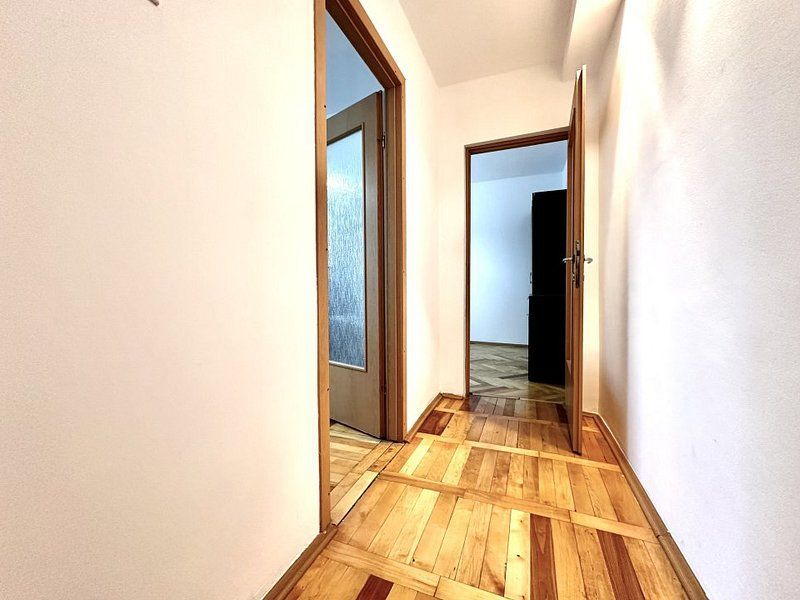 Apartament cu 3 camere de vânzare - Poză 7