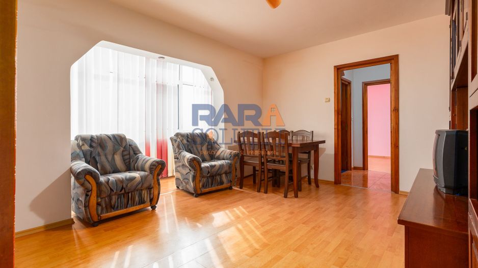 Apartament 3 camere, două băi - Str. Bogdan Dragoș - Poză 8