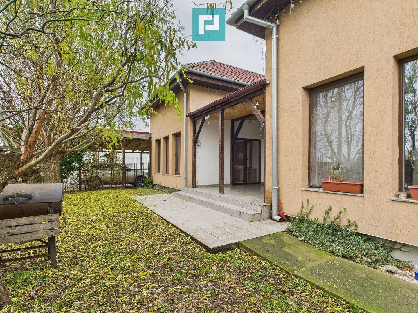 Casă individuală spațioasă, la 10 km de Timișoara - Poză 2