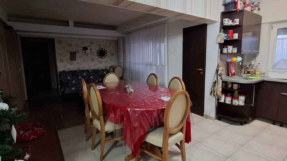 BRASADAS vinde ap cam etaj 2 in zona Avram Iancu. - Poză 3