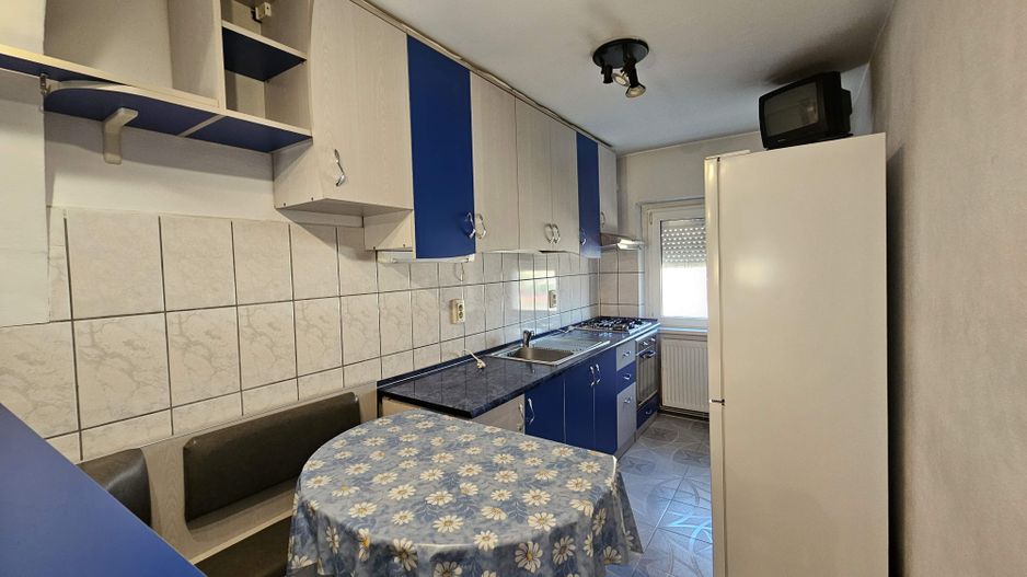 Grivitei ,zona Colinei apartament mobilat si utilat complet - Poză 6