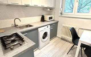 Apartament la Punctele Cardinale, langa Medicina - Poză 11