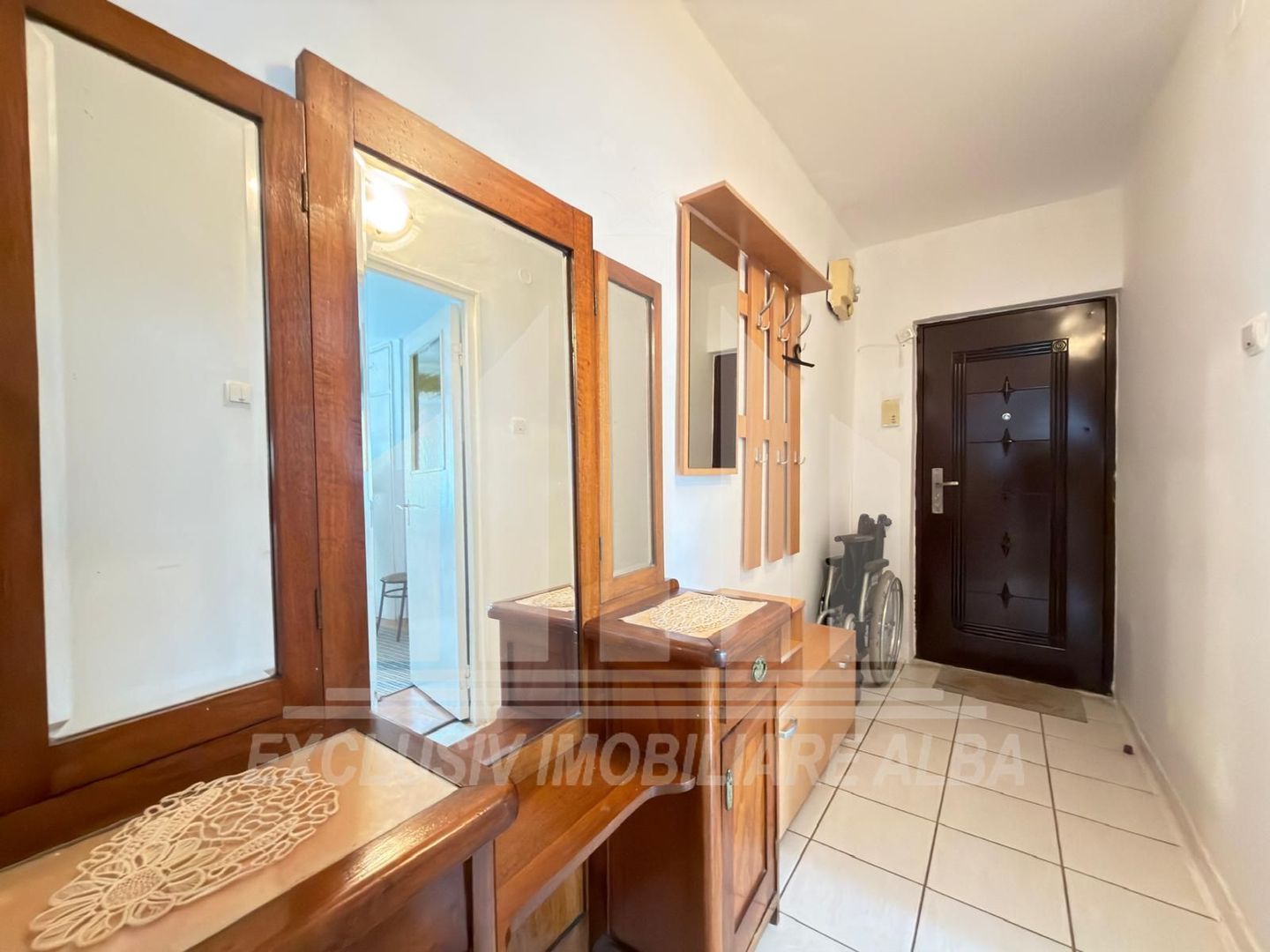 Apartament 2 camere | 54 mp | Mobilat si utilat | Cetate - Poză 3