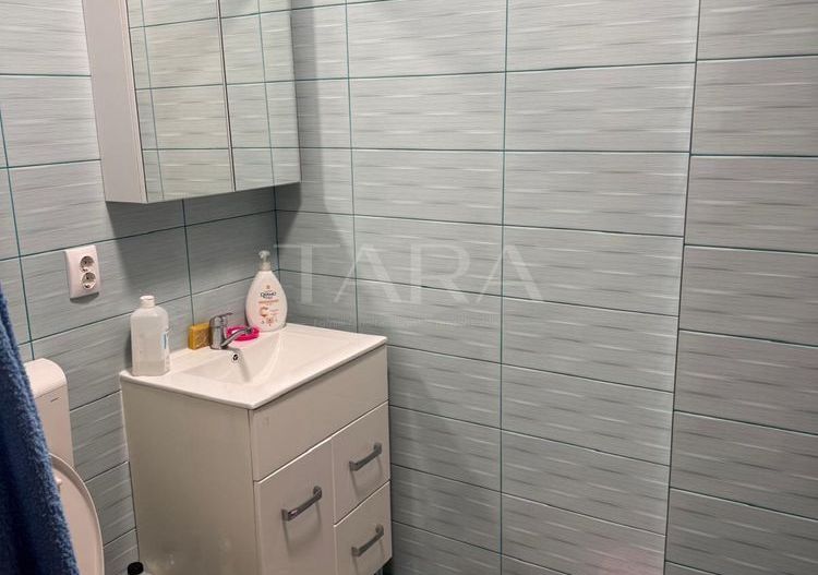 Apartament 2 camere, living, dormitor, zona Terra.. - Poză 4