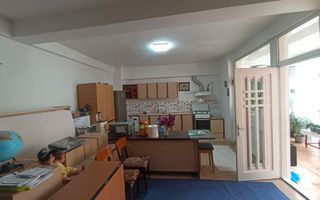 Casa spatioasa cu 7 camere, zona Bd. Brancoveanu, acces facil metrou - Poză 19