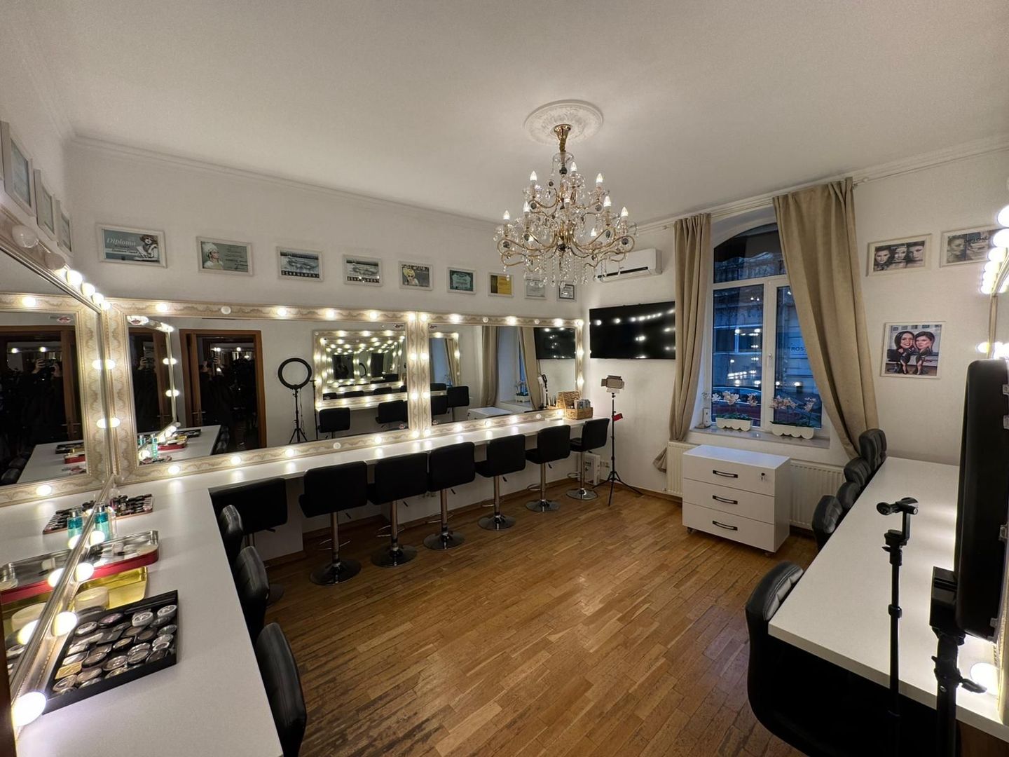 Spatiu comercial de inchiriat Piata Romana bd Magheru - Poză 14